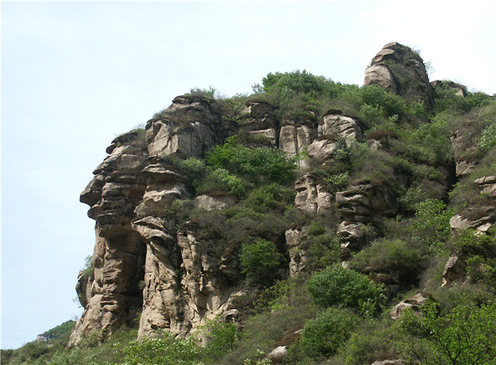 700猩猩岩和肖像崖.jpg