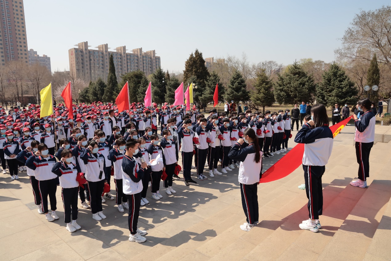 2021年抚顺市雷锋纪念馆智能电子导览、语音讲解、手绘地图等4大功能.jpg