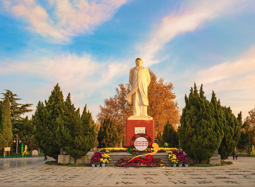 河南开封智慧电子导览带你了解这个动物训化表演的汴京公园.png