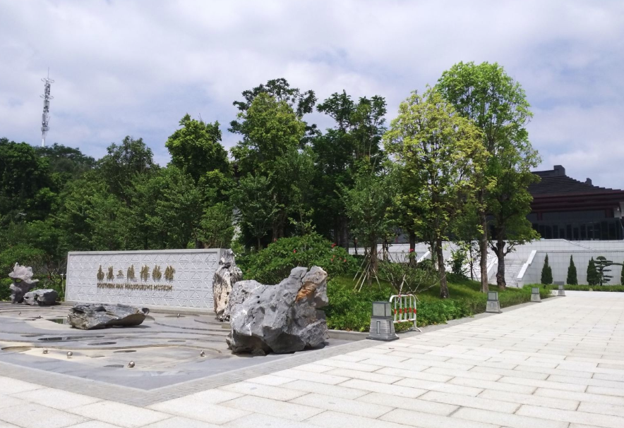 南汉二陵博物馆智能电子导览带你了解五代十国时期的陵园建筑.png