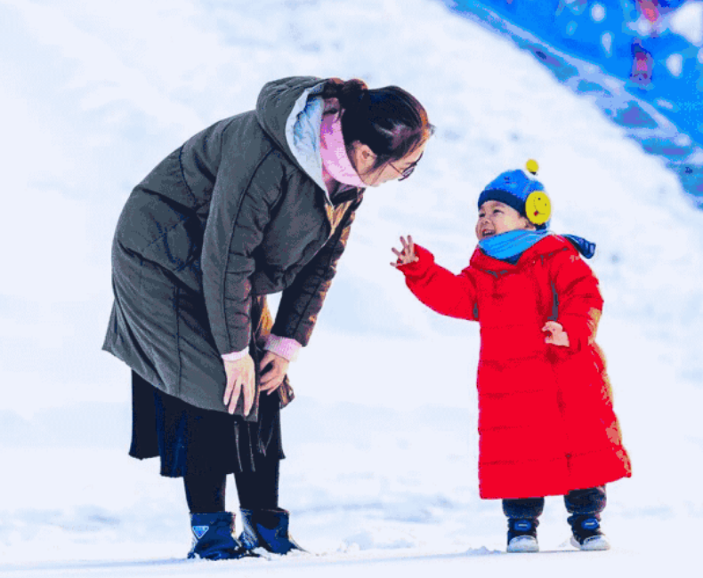 新疆伊犁伊宁市空港薰衣草生态乐园冰雪嘉年华手环一卡通功能.png