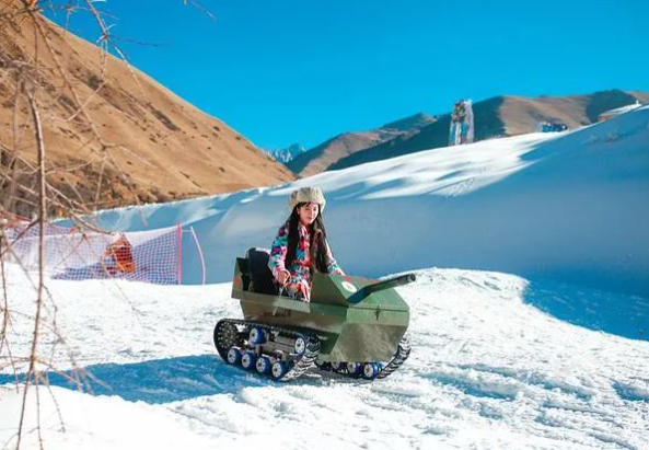 河北保定定州峡谷戏雪嘉年华手环一卡通方案.png