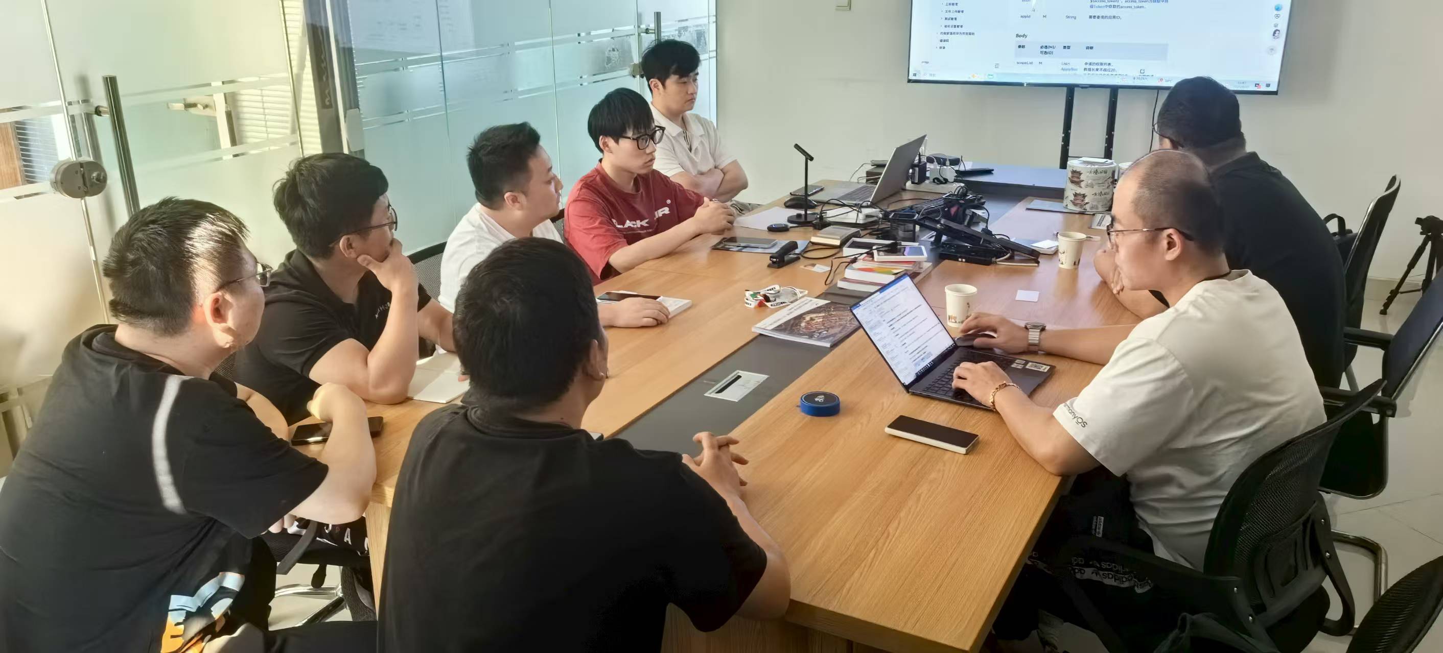 鸿蒙技术总监技术支援小泥人公司.jpg