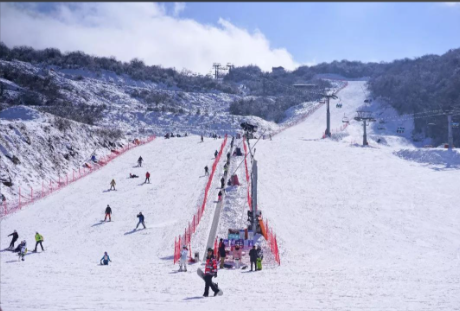 河南洛阳白云小镇滑雪场一卡通综合票务系统多少钱.png